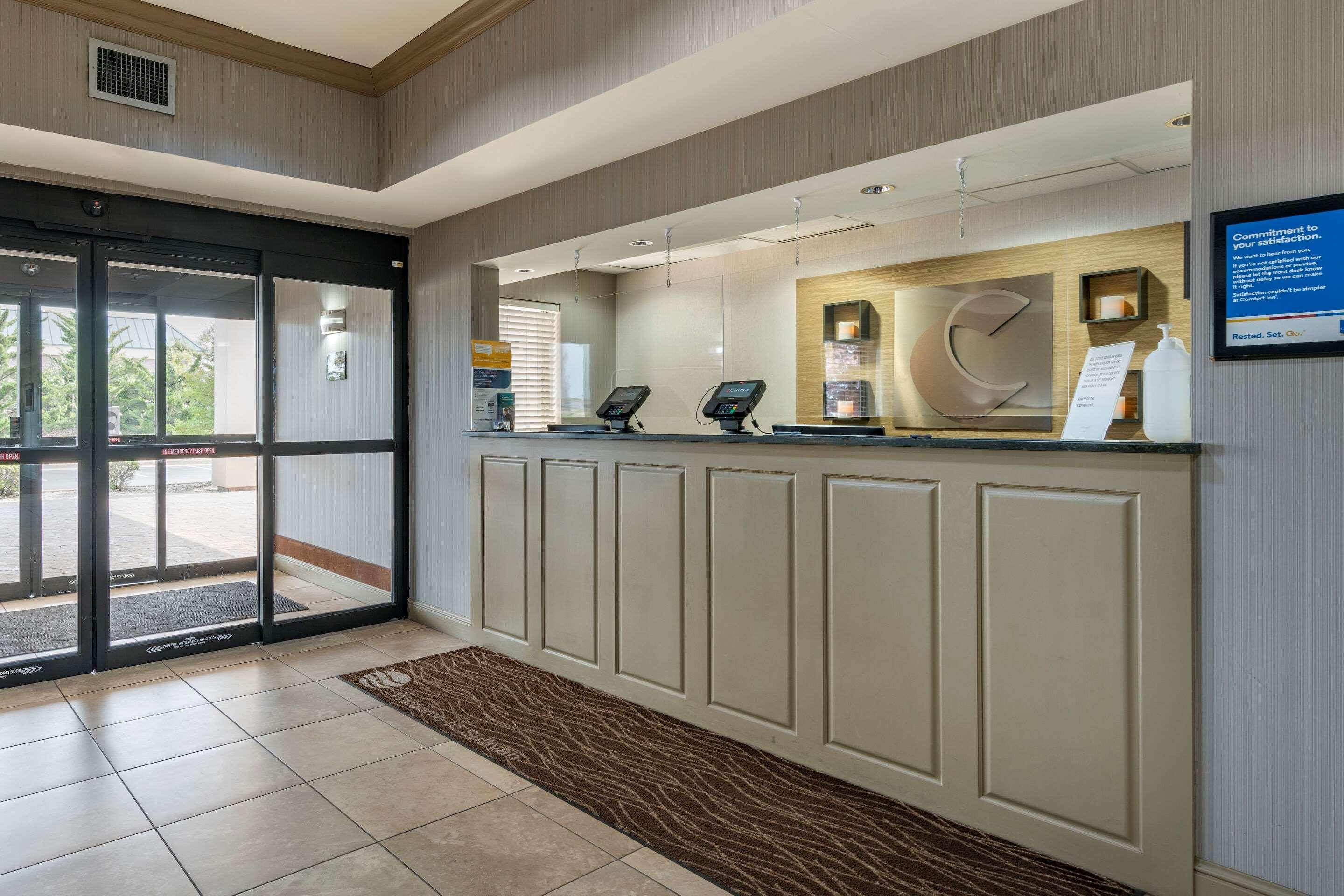Comfort Inn 2*